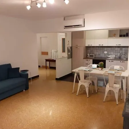 Апартаменты Acquario House Генуя